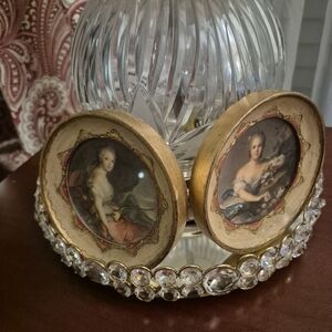 Vintage Gold Framed Portrait Wall Decor